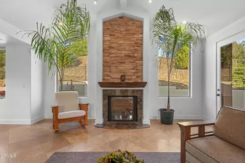 Living - 15 Ramona Pl, Camarillo, CA 93010 photo 4 of 5