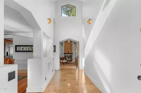 Entry Way - 15 Ramona Pl, Camarillo, CA 93010 photo 1 of 5