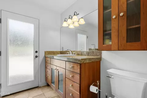 Bath - 15 Ramona Pl, Camarillo, CA 93010 photo 2 of 6