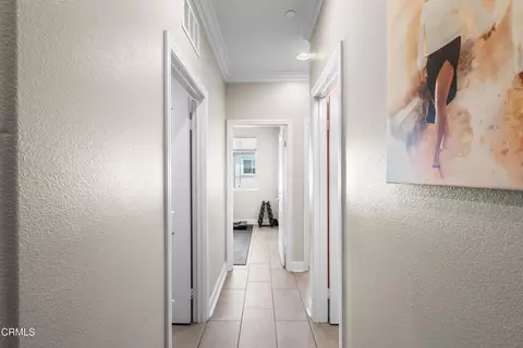 Entry Way - 628 Mustang St, Camarillo, CA 93010 photo 4 of 5