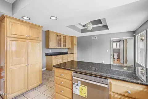 Kitchen - 14 Bradford Ave, Camarillo, CA 93010 photo 5 of 5