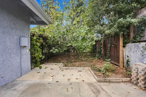 Exterior - 14 Bradford Ave, Camarillo, CA 93010 photo 9 of 11