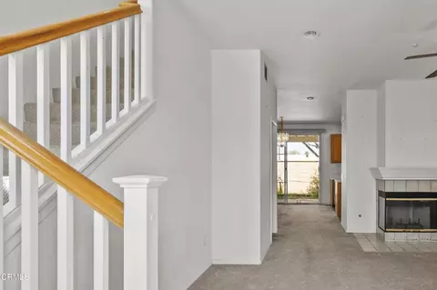 Entry Way - 1561 Lagoon Ln, Oxnard, CA 93035 photo 1 of 2