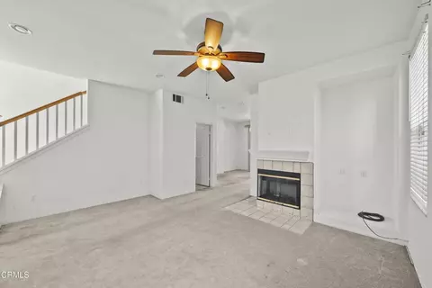 Living - 1561 Lagoon Ln, Oxnard, CA 93035 photo 3 of 4