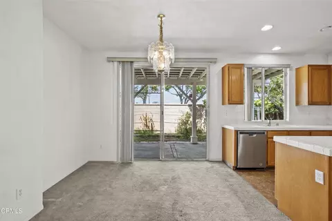 Dining - 1561 Lagoon Ln, Oxnard, CA 93035 photo 1 of 1