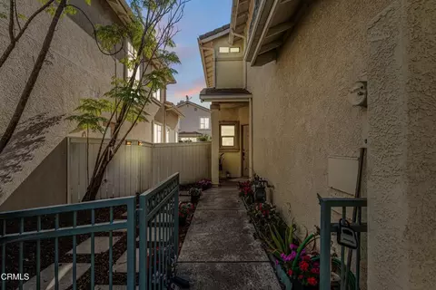 Exterior - 2032 Veracruz Ln, Oxnard, CA 93036 photo 2 of 6