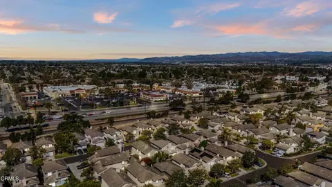 View/Area - 2032 Veracruz Ln, Oxnard, CA 93036 photo 2 of 4