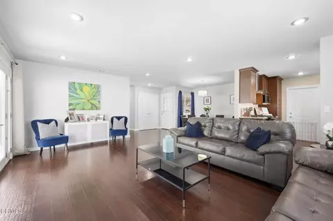 Living - 1952 Snow Ave, Oxnard, CA 93036 photo 1 of 2