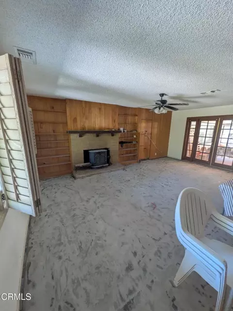 Living - 2500 E Guiberson Rd, Fillmore, CA 93015 photo 3 of 3