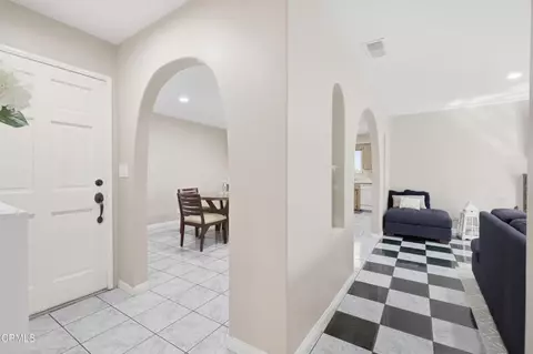 Entry Way - 4400 Hamilton Ave, Oxnard, CA 93033 photo 5 of 5