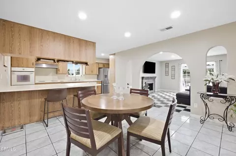 Dining - 4400 Hamilton Ave, Oxnard, CA 93033 photo 2 of 3