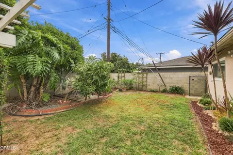 Exterior - 4400 Hamilton Ave, Oxnard, CA 93033 photo 8 of 9