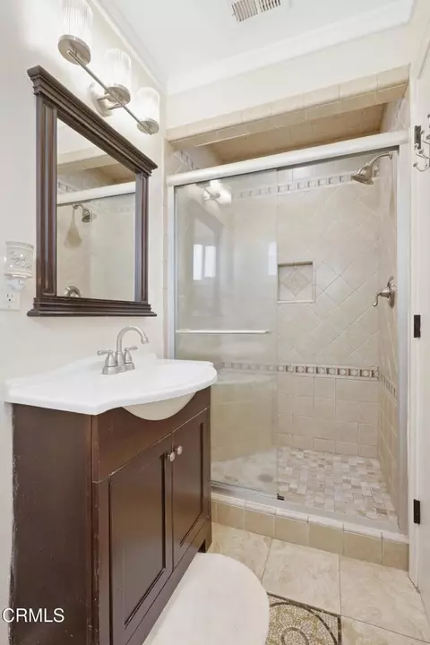 Bath - 4400 Hamilton Ave, Oxnard, CA 93033 photo 2 of 3