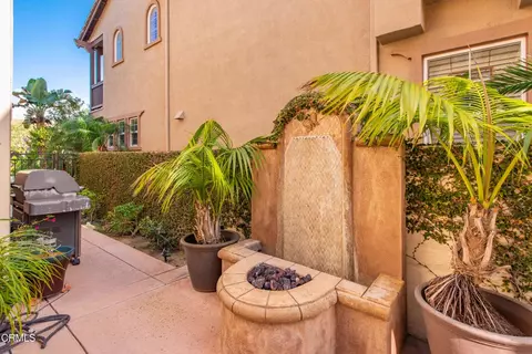 Exterior - 1411 Seabridge Ln, Oxnard, CA 93035 photo 5 of 10