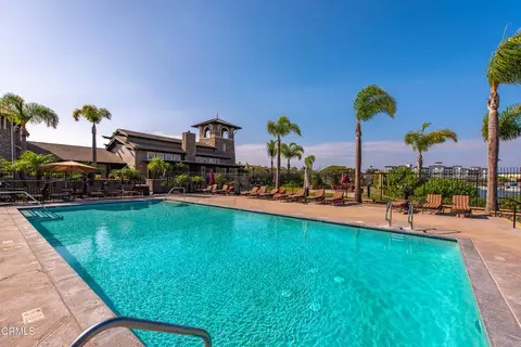 Exterior - 1411 Seabridge Ln, Oxnard, CA 93035 photo 9 of 10