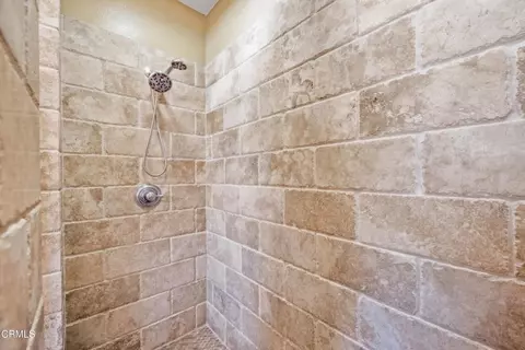 Bath - 1411 Seabridge Ln, Oxnard, CA 93035 photo 3 of 4