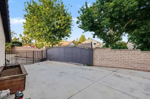 Exterior - 2814 Stacy Dr, Simi Valley, CA 93063 photo 9 of 10