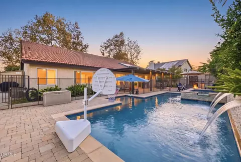 Exterior - 2814 Stacy Dr, Simi Valley, CA 93063 photo 6 of 10