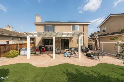Exterior - 799 Fresca Dr, Oxnard, CA 93030 photo 2 of 4