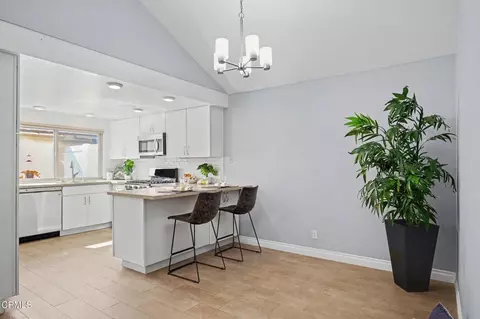 Dining - 534 Holly Ave, Oxnard, CA 93036 photo 1 of 2
