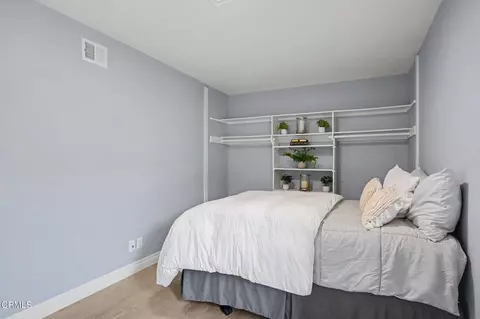 Bedroom - 534 Holly Ave, Oxnard, CA 93036 photo 7 of 8