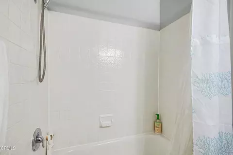Bath - 534 Holly Ave, Oxnard, CA 93036 photo 7 of 7