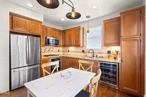 Kitchen - 1524 Windshore Way, Oxnard, CA 93035 photo 1 of 3