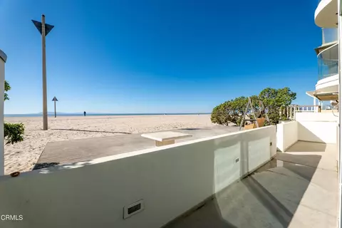 Exterior - 4015 Ocean Dr, Oxnard, CA 93035 photo 4 of 5