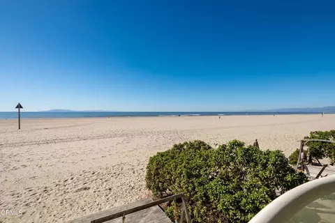 View/Area - 4015 Ocean Dr, Oxnard, CA 93035 photo 2 of 7