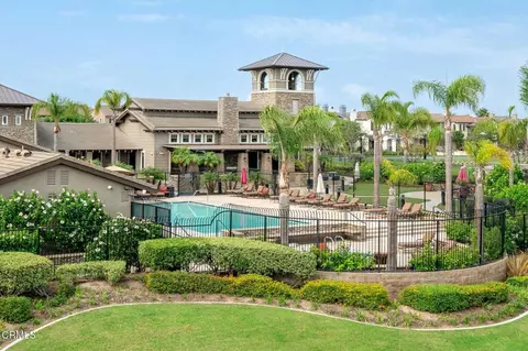 Exterior - 1532 Seabridge Ln, Oxnard, CA 93035 photo 6 of 8