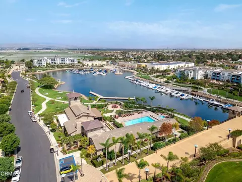 View/Area - 1532 Seabridge Ln, Oxnard, CA 93035 photo 3 of 11