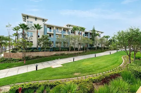 Exterior - 1532 Seabridge Ln, Oxnard, CA 93035 photo 7 of 8