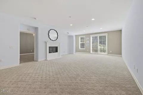 Living - 1423 Windshore Way, Oxnard, CA 93035 photo 4 of 5