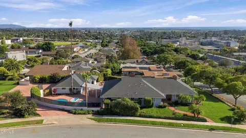 3410 Fairmont Dr, Ventura, CA 93003 photo 2