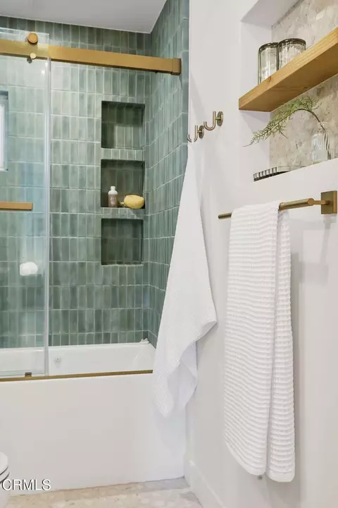 Bath - 909 Grandview Ave, Ojai, CA 93023 photo 7 of 7