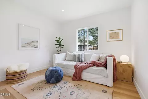 Bedroom - 909 Grandview Ave, Ojai, CA 93023 photo 4 of 5
