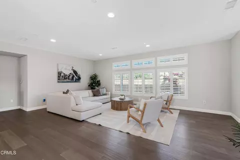 Living - 1691 Tapo St, Simi Valley, CA 93063 photo 2 of 3