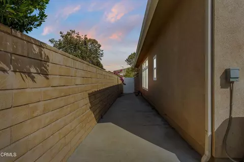 Entry Way - 1691 Tapo St, Simi Valley, CA 93063 photo 3 of 4