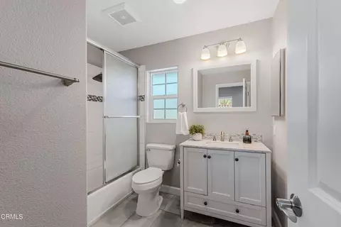 Bath - 1691 Tapo St, Simi Valley, CA 93063 photo 5 of 6