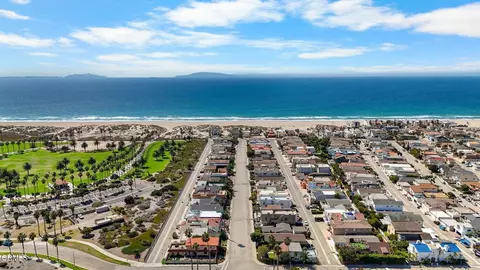 View/Area - 4910 Oceanaire St, Oxnard, CA 93035 photo 3 of 7