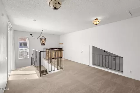 Living - 4910 Oceanaire St, Oxnard, CA 93035 photo 5 of 5