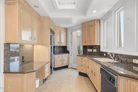 Kitchen - Undisclosed, Oak View, CA 93022 photo 4 of 4