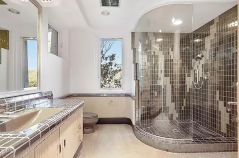 Bath - Undisclosed, Oak View, CA 93022 photo 1 of 5