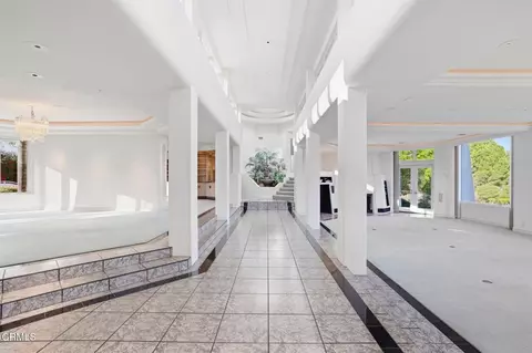 Entry Way - Undisclosed, Oak View, CA 93022 photo 3 of 7