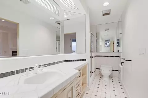 Bath - Undisclosed, Oak View, CA 93022 photo 4 of 5
