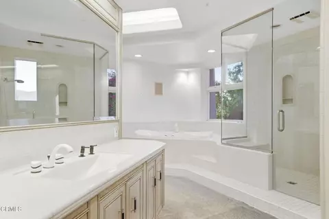 Bath - Undisclosed, Oak View, CA 93022 photo 3 of 5
