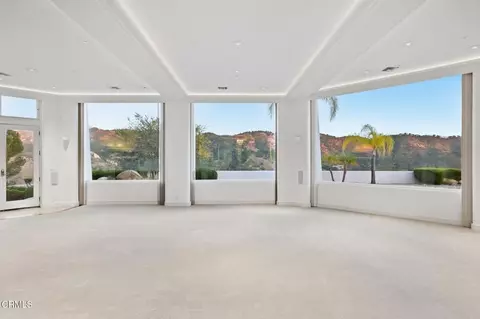 Living - Undisclosed, Oak View, CA 93022 photo 1 of 6