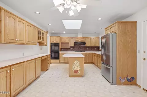Kitchen - 2713 Grand Ave, Fillmore, CA 93015 photo 2 of 6