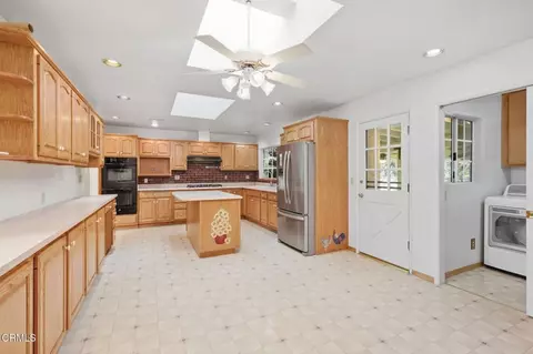 Kitchen - 2713 Grand Ave, Fillmore, CA 93015 photo 1 of 6