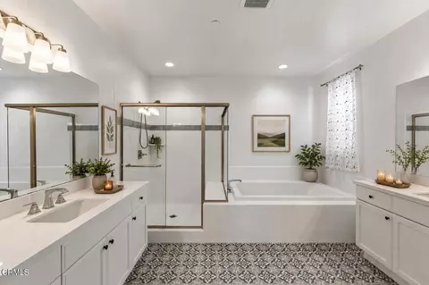 Bath - 1600 Mulligan St, Oxnard, CA 93036 photo 3 of 5